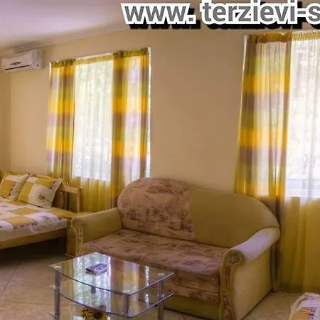Pensionat Terzievi Family House