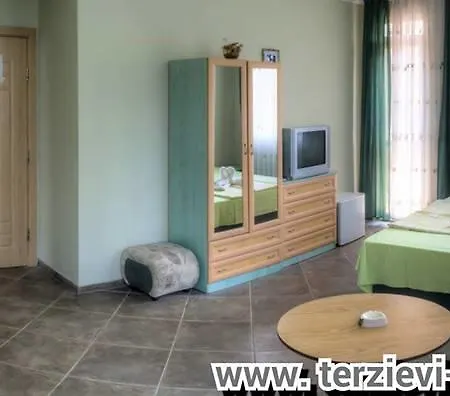 Terzievi Family House Pensionat 3*