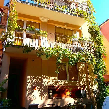 Terzievi Family House Pensionat